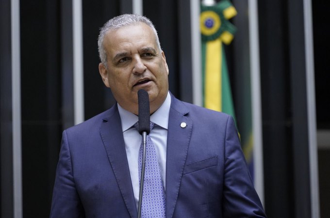 Alfredo Gaspar celebra revogação da medida de monitoramento do Pix e reforça compromisso na luta em defesa do cidadão de bem