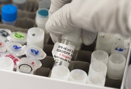 Estudo de vacina de Oxford é pausado por possível reação adversa