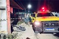Mulher morre após perder controle de moto e bater em poste na AL-115, em Lagoa da Canoa