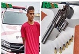 Integrantes da Copes prendem jovem armado em ônibus interestadual