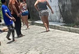 Jovem, supostamente envolvido com o tráfico, é morto a tiros na parte alta de Maceió