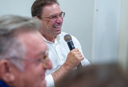 Prefeito Luciano Barbosa assina, nesta terça (13), ordem de serviço para o início das obras de pavimentação asfáltica