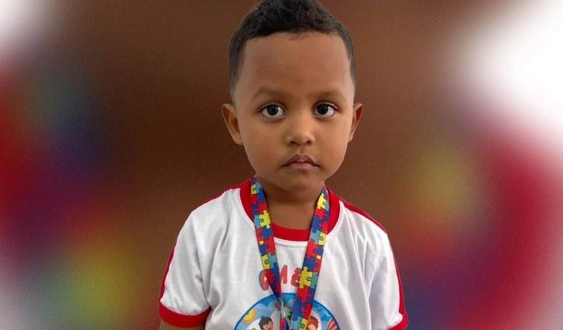 Criança de 3 anos morre após ser atingida por reboque que se desprendeu de carro