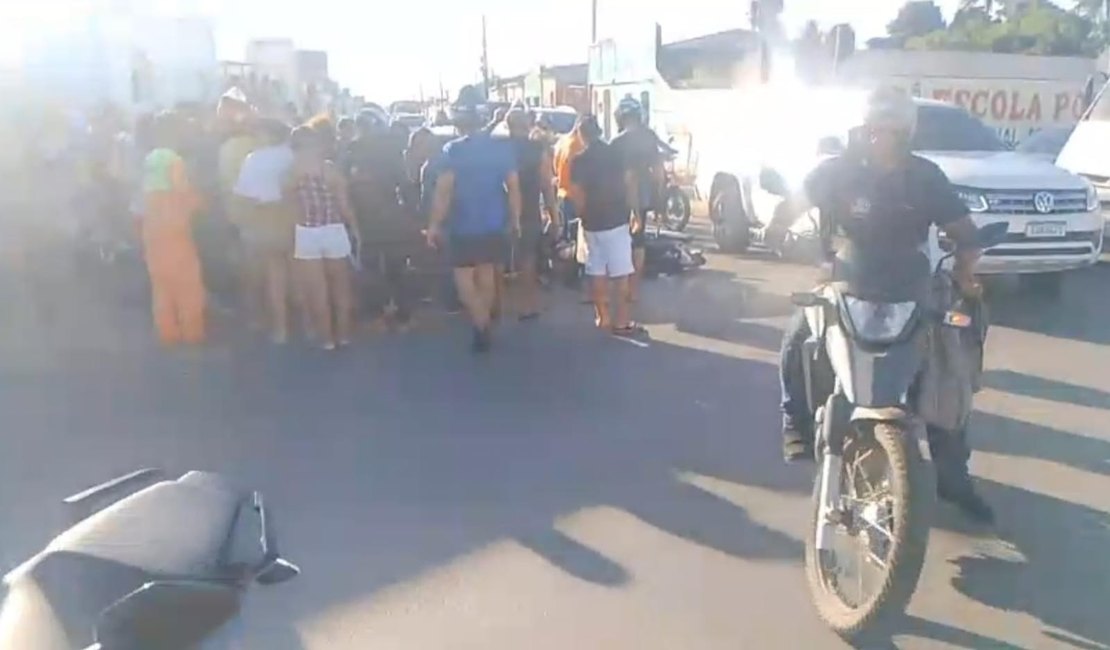 Motociclista fica ferido após colisão entre três veículos no bairro Primavera, em Arapiraca
