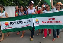 Manifestantes fazem protesto contra reforma da previdência, em Arapiraca