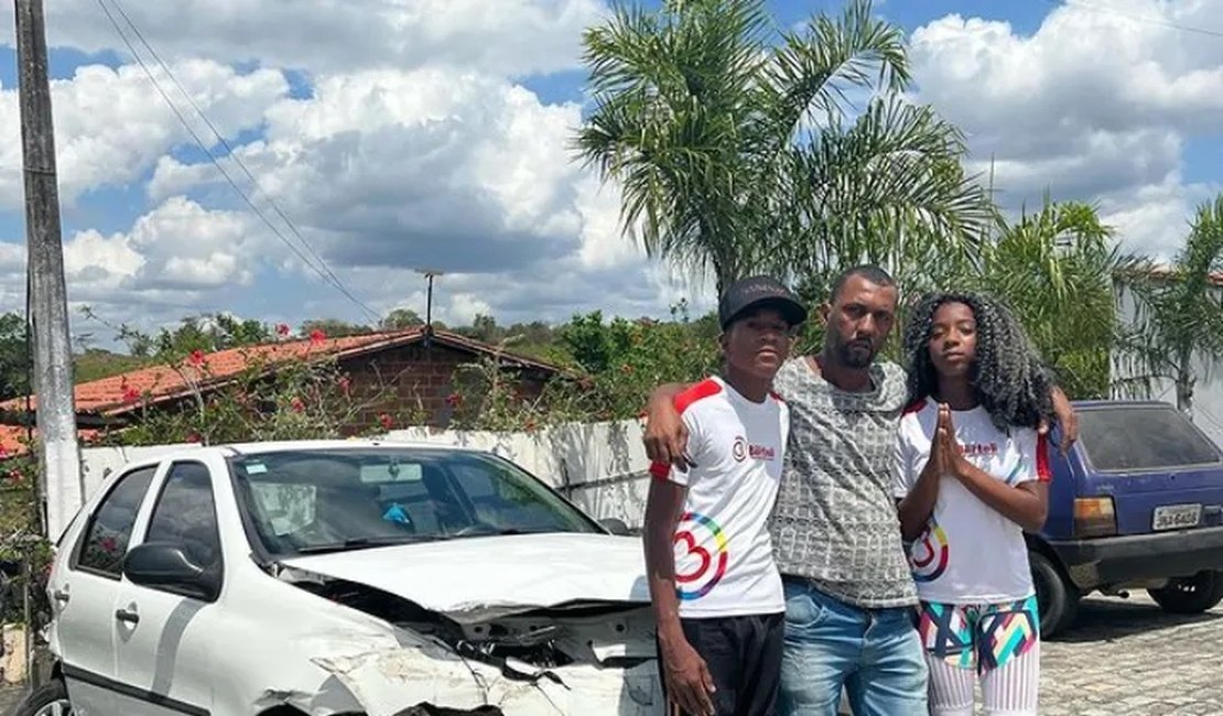 Carro com Menor Nico é atingido por carreta em rodovia na Bahia e influenciador sai ileso