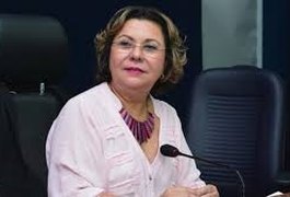 Tereza Nelma adia definição partidária para 2026 e mira vaga na Câmara dos Deputados