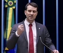 Deputado Daniel segue na Comissão de Educação e reitera seu compromisso em universalizar o ensino em tempo integral