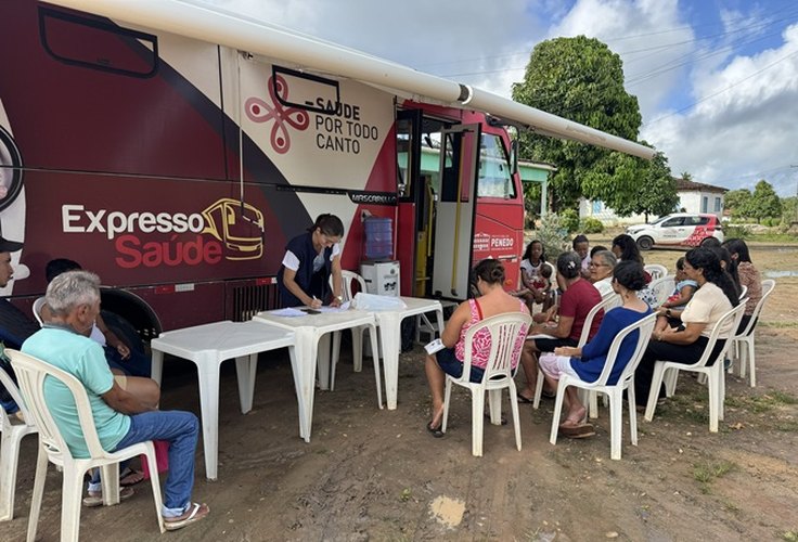 Penedo amplia atendimento na zona rural com internet via satélite nos Expresso Saúde e Expresso Sorriso