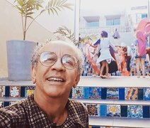 Mãe do homem que teria matado professor da Ufal é presa ao ser flagrada com o celular da vítima