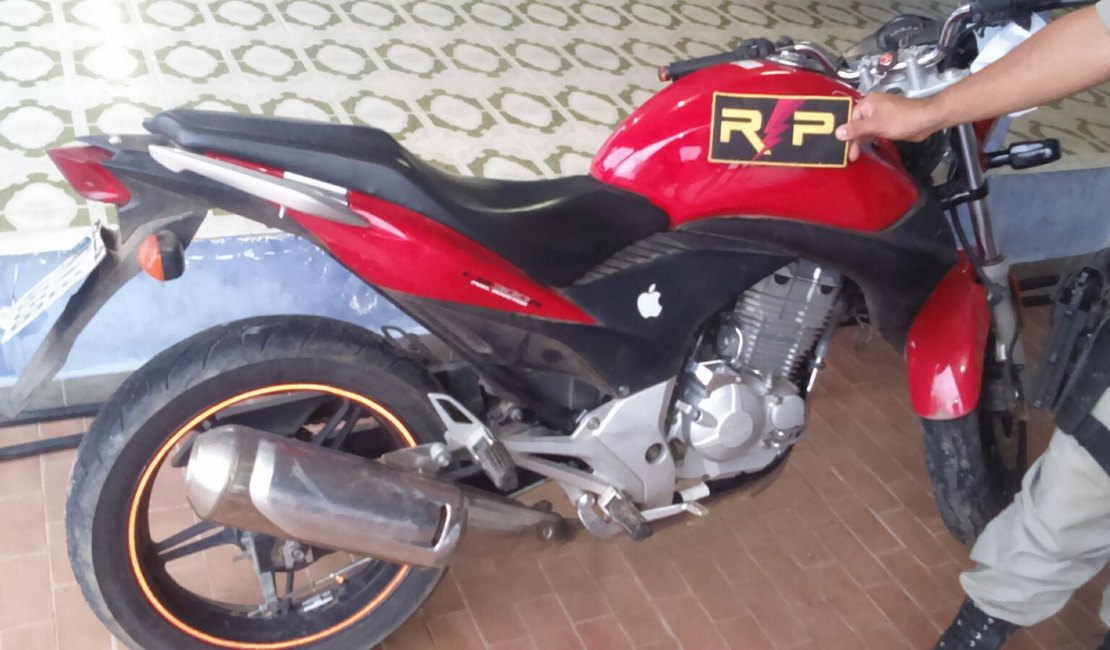 Após perseguição Radiopatrulha recupera motocicleta roubada em Arapiraca
