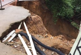 Defesa Civil interdita trecho de avenida no Murilópolis por risco de desabamento