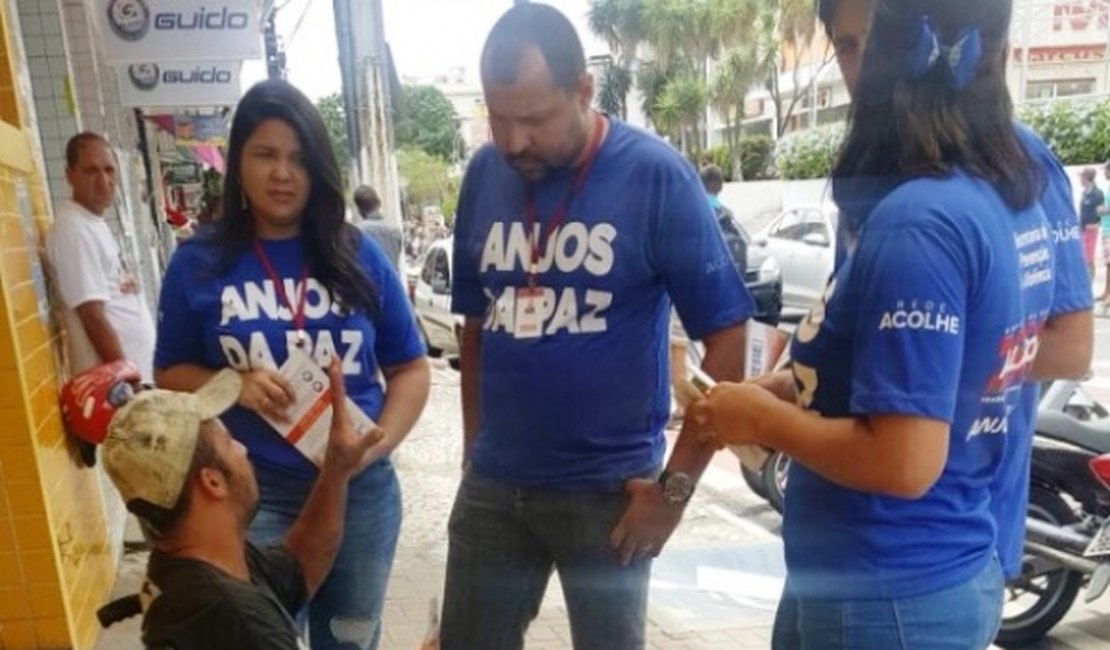 Anjos da Paz acolhem dependente químico em busca ativa em Arapiraca