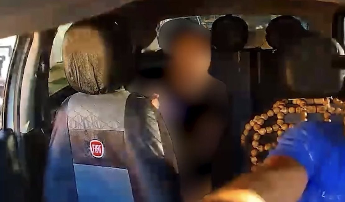 Homem se masturba em carro de aplicativo e é detido pela polícia