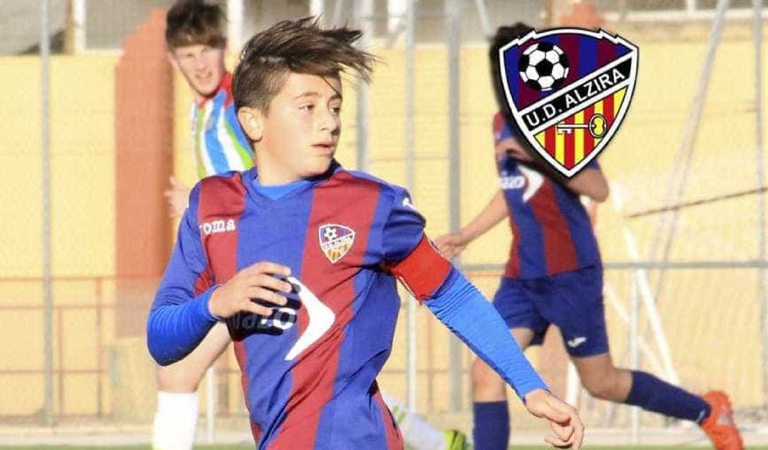 Jogador de 15 anos morre durante jogo na Espanha