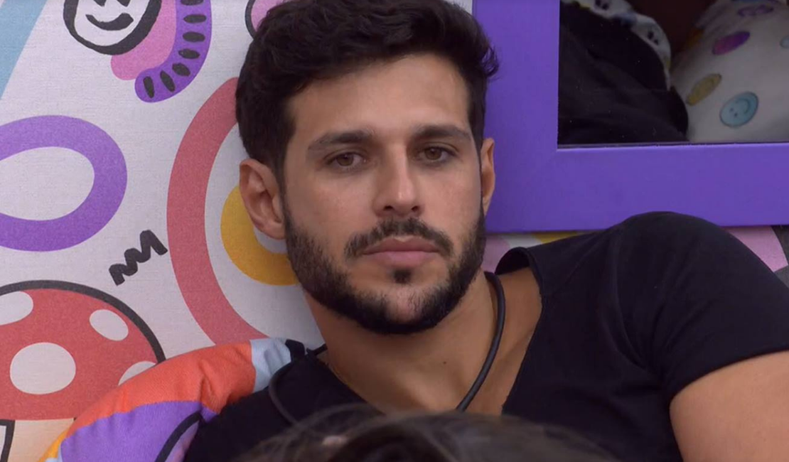 BBB22: Rodrigo usa termo pejorativo é corrigido por Maria e Vinicius