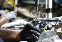 Registro de armas de fogo em 2023 caiu 82% em relação ao ano anterior