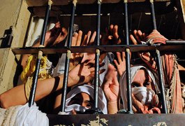 Tortura em prisão é realidade brasileira, afirma criminalista