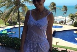 Solange Almeida promove festão em resort para comemorar seus 42 anos