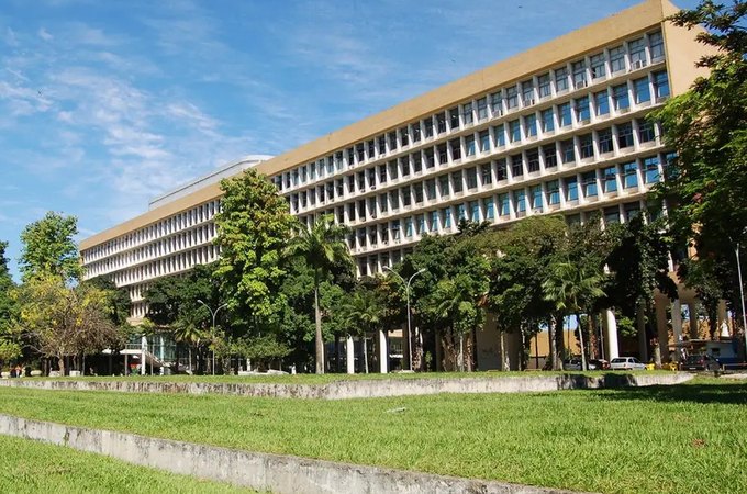 Governo libera quase R$ 1 bi para recompor orçamento de universidade federais