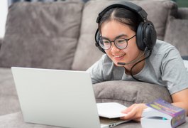 Projeto da USP abre inscrições para cursos de astronomia e geociências para educação básica