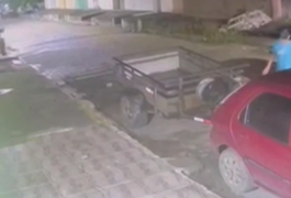 VÍDEO: Motorista é filmado furtando reboque de carro durante a madrugada em Arapiraca