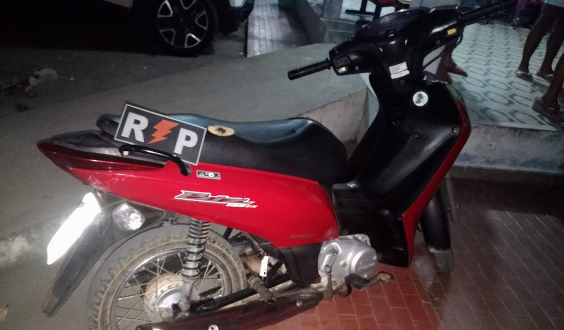 Polícia localiza moto roubada na zona rural de Arapiraca