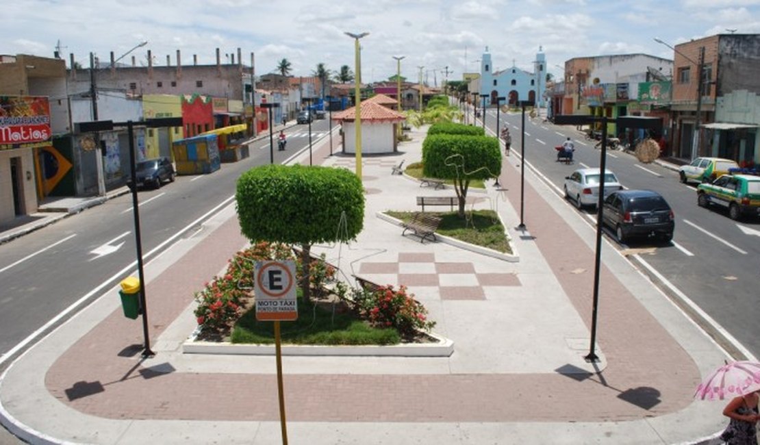 Vítima de tentativa de latrocínio é alvejada por tiros, na AL 115, em Girau