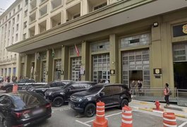 Influenciador suspeito de desviar R$ 146 milhões via PIX é preso durante fuga no Panamá