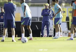 Carlo Ancelotti comanda o primeiro treino da seleção brasileira