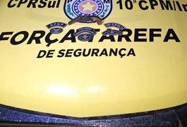 Cinco homens são presos por apedrejar ônibus com torcedores do Penedense, na AL 110