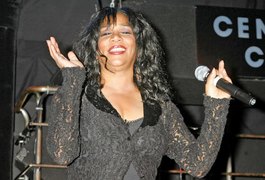 Morre aos 60 anos a cantora Joni Sledge, do Sister Sledge, do sucesso 'We are family'