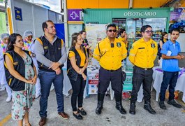 Em semana pré-carnavalesca, SMTT Arapiraca realiza blitz educativa e confecção do cartão do idoso e de PcD