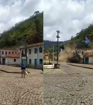 Deslizamento em morro no centro histórico de Ouro Preto destrói casarões em MG