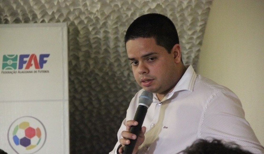 Presidente Bruno Euclides participa do I Fórum do Futebol Alagoano, em Maceió