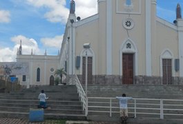 Alagoanos encontram igrejas fechadas em Juazeiro após 15 dias de peregrinação a pé