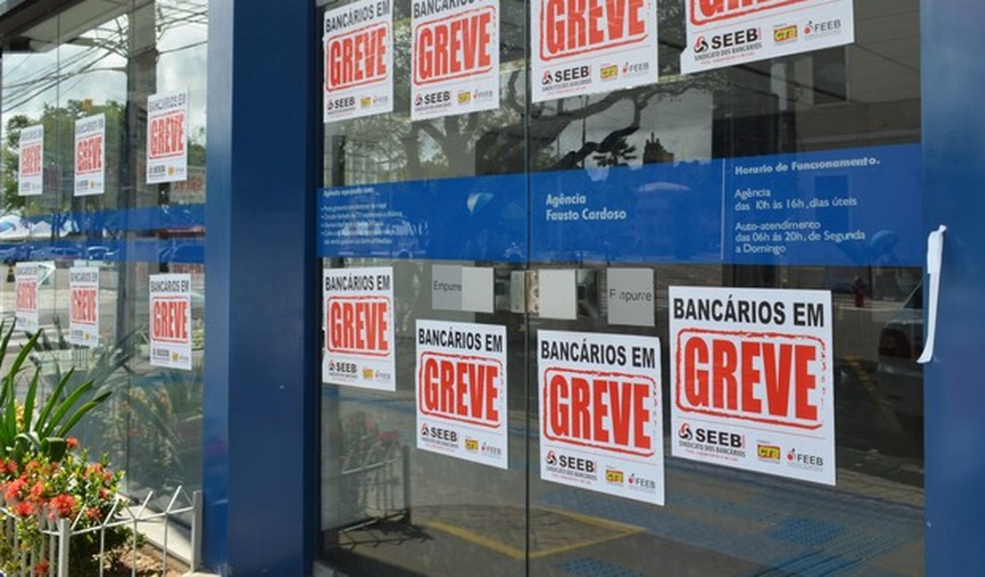 Bancários encerram greve e retomam atividades em Alagoas