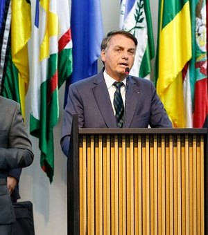 Bolsonaro lança programa que levará água potável a escolas do Nordeste
