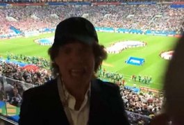Zica continua! Mick Jagger vai ao estádio e Inglaterra é derrotada
