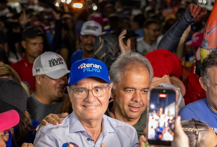 Renan lidera disputa ao Senado com 42%; Lira tem 39%, Marina 38% e Davi 24%