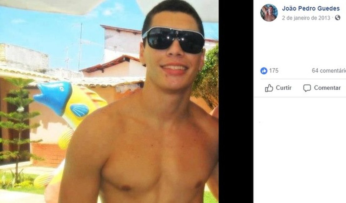 Universitário é assassinado na porta da faculdade; ele entregaria TCC de Nutrição