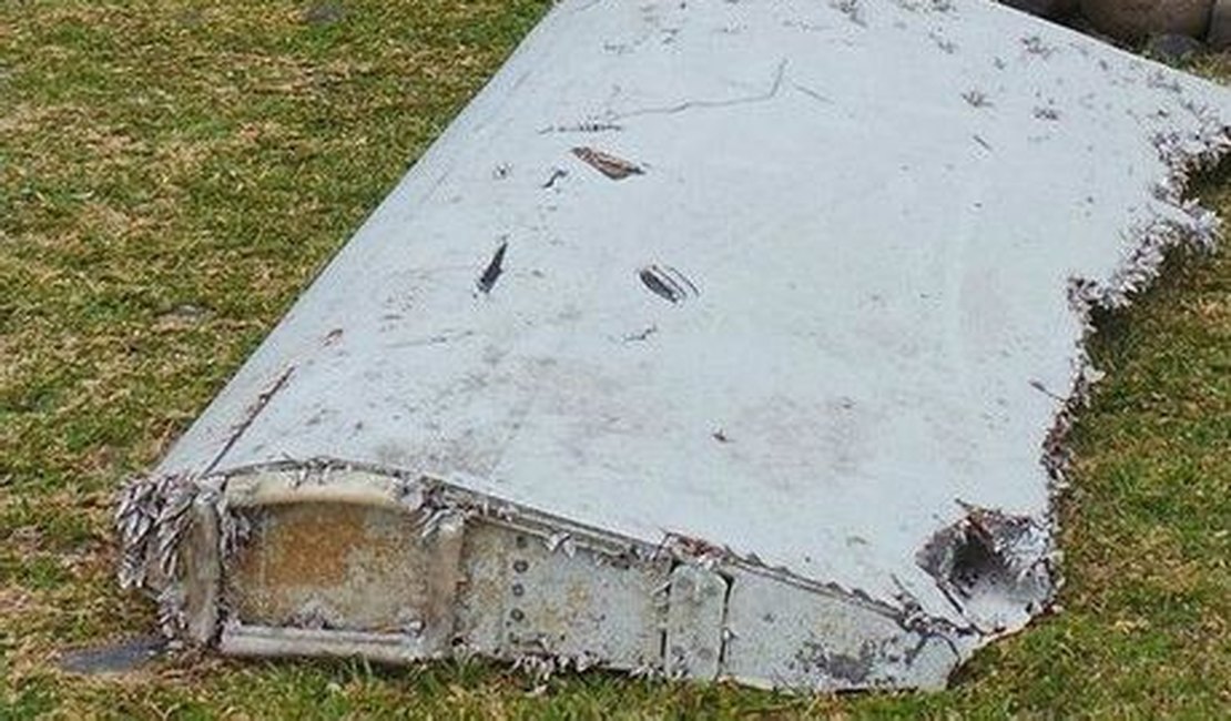 Malásia confirma que asa encontrada no mar pertence ao voo MH-370