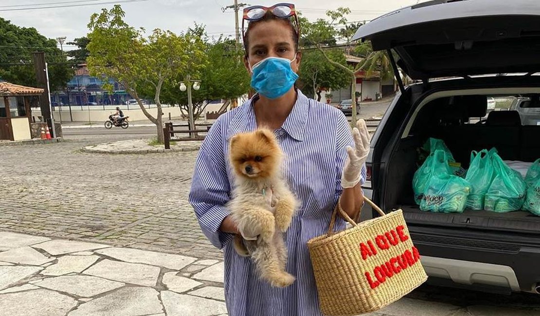 Após ignorar isolamento, Narcisa Tamborindeguy é expulsa de cidade pela PM