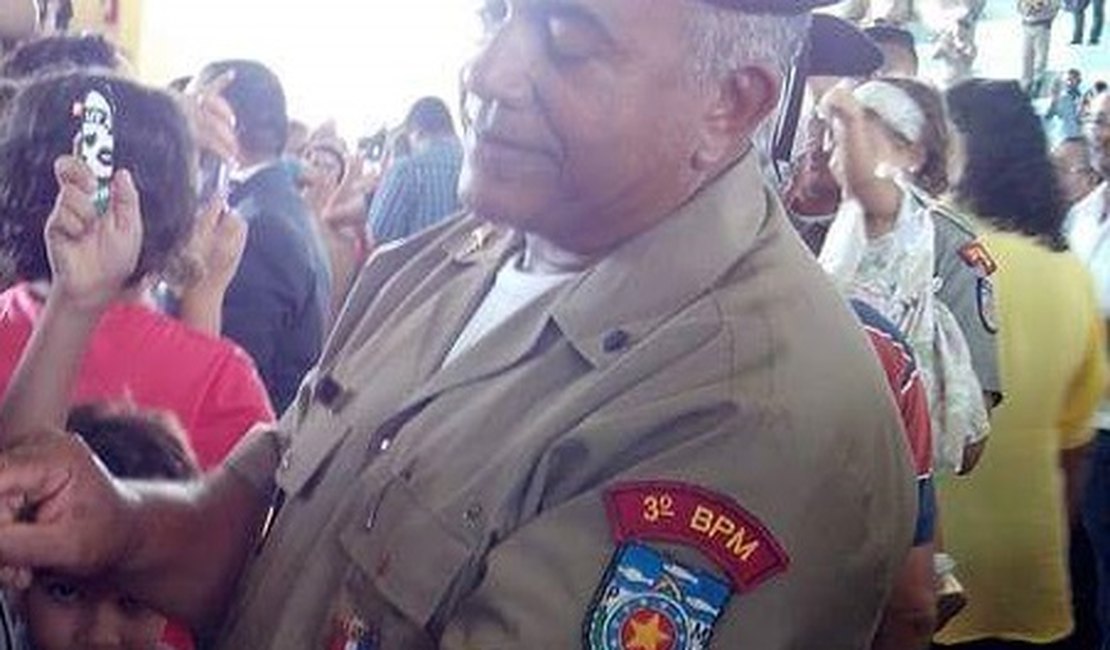 Militares do 3º BPM, familiares e amigos dão adeus ao sargento Francisco de Assis