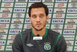 Após 13 dias do acidente com Chape, Neto é avisado de morte de companheiros