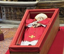 Vídeo. Oficial da PM e médico alagoano relata experiência marcante ao participar da última Páscoa com o Papa e velório no Vaticano
