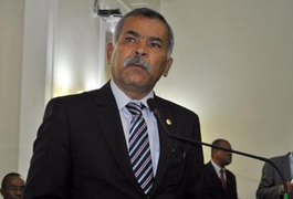 Deputado pede desculpas por declarações sobre vereadores de Arapiraca