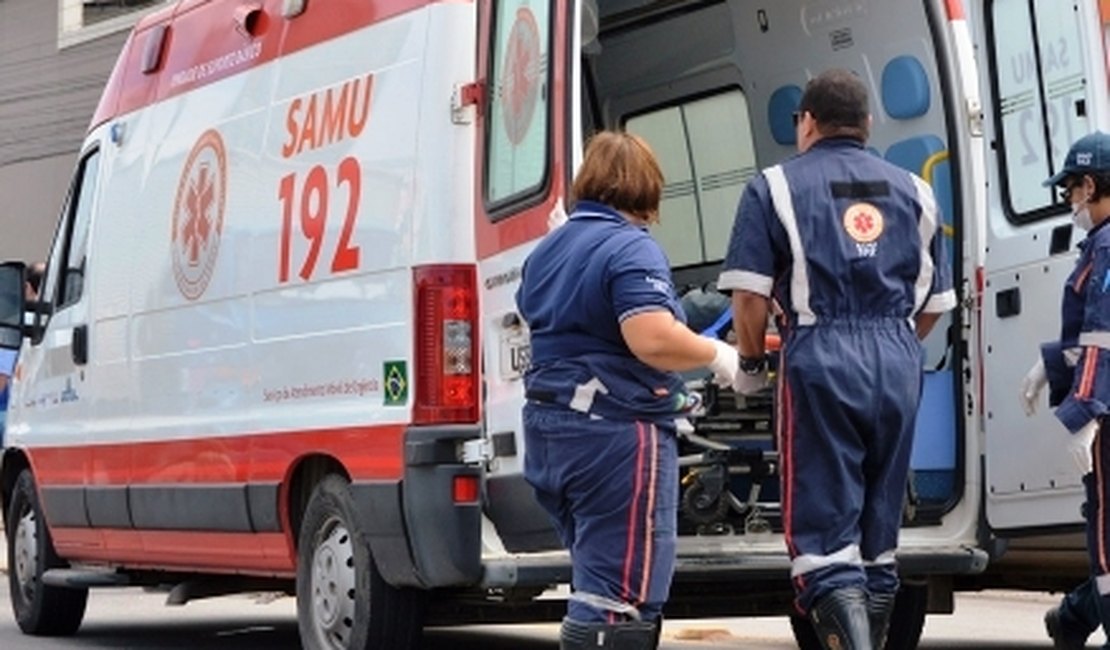 Motociclista morre após colisão entre moto e ônibus no bairro do Clima Bom, em Maceió