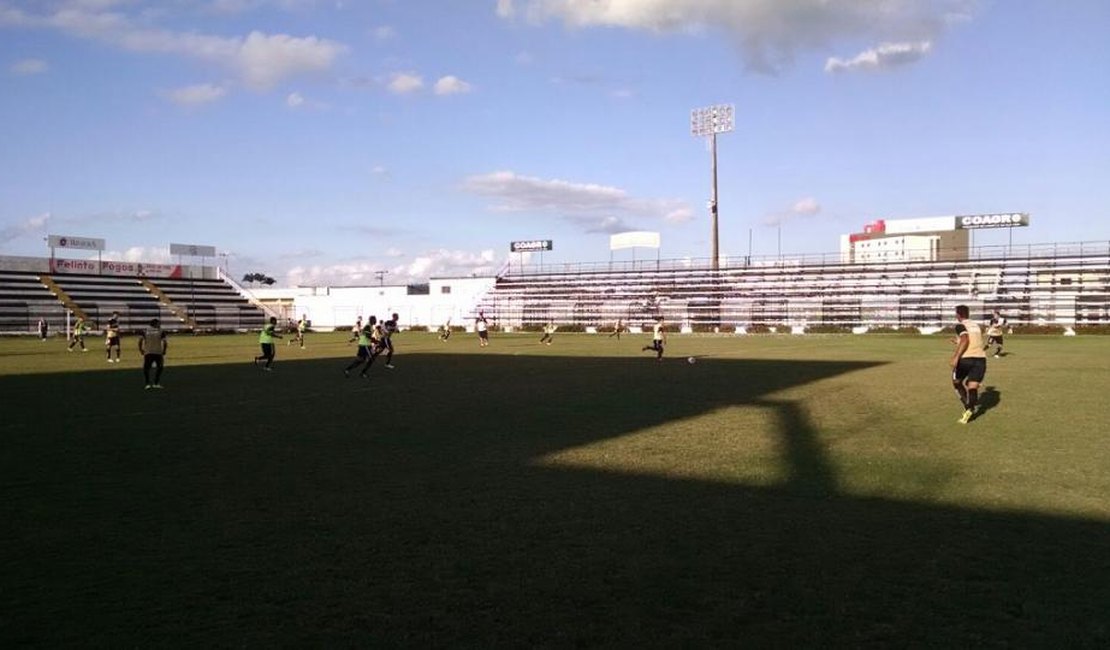 Elenco alvinegro inicia os treinamentos para o confronto do próximo domingo