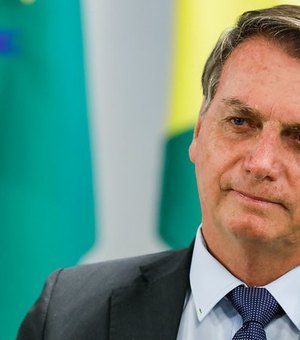 “Não sei por que correr em cima dela”, diz Bolsonaro sobre vacina